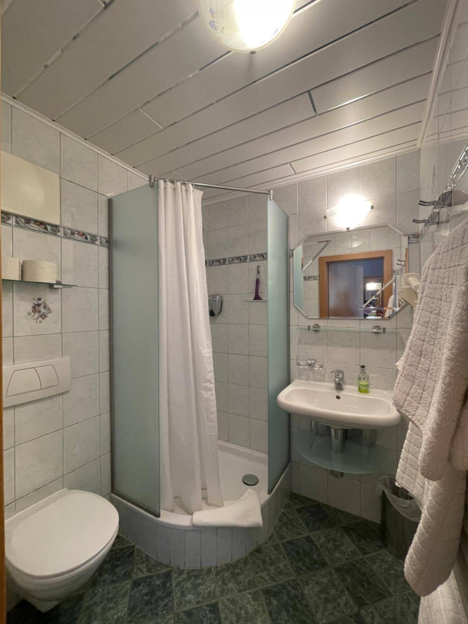 Restaurant-Pension Dorfwirt Bad Kleinkirchheim Luaran gambar